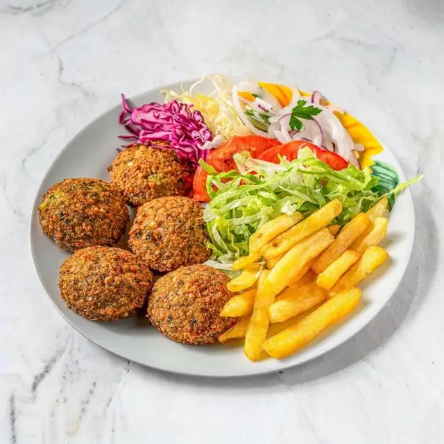 Falafel z frytkami
